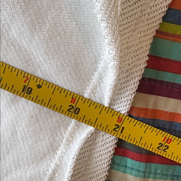 Nike Ivory Shorts Swoosh size large big logo cream black new with tags - Picture 12 of 14